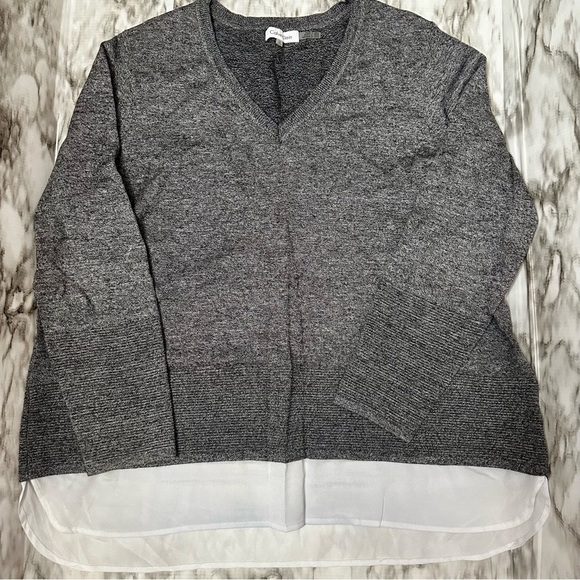 Calvin Klein Womens Sz 1X Black V Neck Sweater With Shirttails Salt And Pepper - Picture 2 of 8